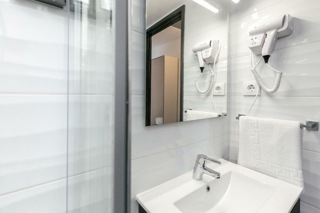 Empuria Beach D-Luxe เอมปูเรียบราบา ภายนอก รูปภาพ